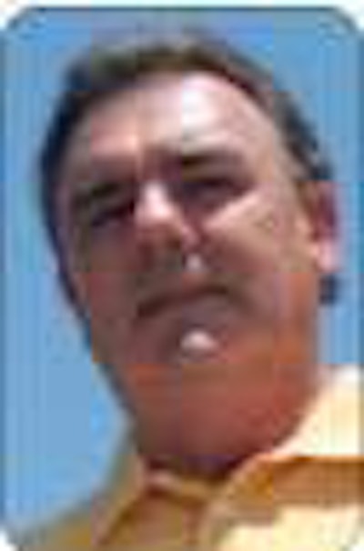 “It’s compact, easy and quick to operate. It has a touch screen and a drop-down keyboard. If I’m pulling into a truck stop to fuel, I just use the touch screen and flag it ‘fueling.’” — Schneider owner-operator Sam Mobley about the Qualcomm MCP200 he uses for electronic logging