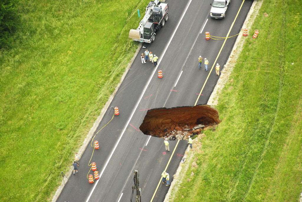 Hauler narrowly averts disaster at I-24 Middle Tennessee sinkhole