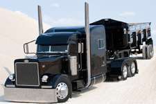 Henry Hall's 2004 Peterbilt 379.