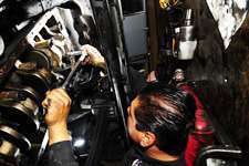 Truck operators report more problems with newer model engines.