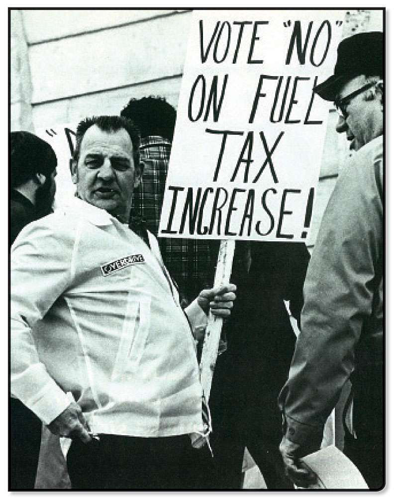 Independent Truckers Association state chapter heads Buzz Flury (left) and Wayne Norman protest high taxes on the steps of Minnesota’s Capitol. The photo ran in Overdrive’s July 1979 issue, which reported on trucker strikes in June.