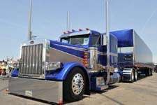 Shell Rotella's 2010 SuperRigs' Best in Show -- Jerry Heiderscheit's 2003 Peterbilt 379