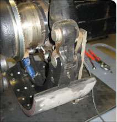 Note the positions of all parts before disassembly.