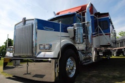 Hyler Bracey’s 2007 Kenworth W900 Motor Home with NRC Conversion