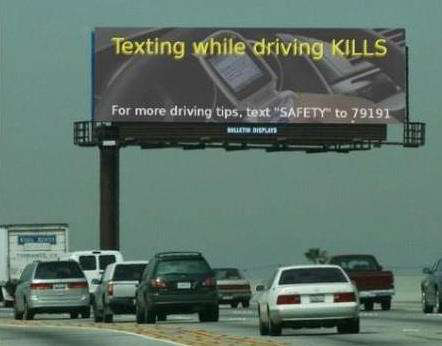 Textingwhiledrivingbillboard