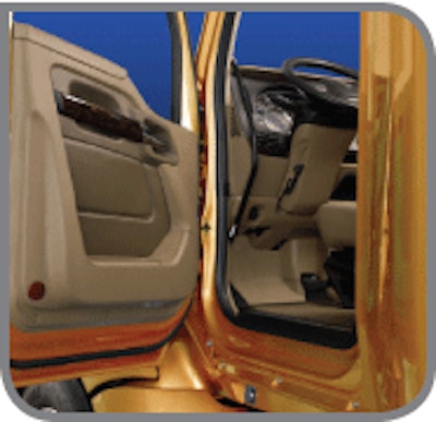 Instead of using flat aluminum panels, bulkhead-style doors and composite panels for the more complex shapes, the T680 has highly tooled doors and door openings and complex curves in the sheet metal and base cab structure.