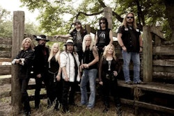 Lynyrd Skynyrd Approved 800x533