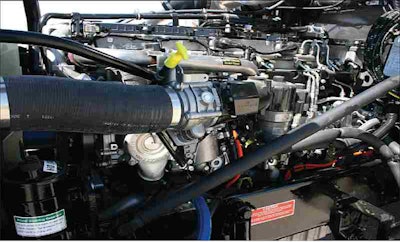 Even when working hard under a heavy load and steep grades, the DD15’s design helps reduce engine noise.