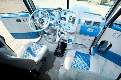 Hall True Blue Bws 0504