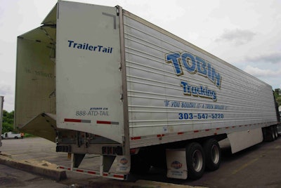 This Tobin Trucking van trailer shows the side skirts required of 53-foot van or reefer trailers to maintain compliance with California’s GHG rule. Other belly fairings, if on the approved equipment list, could satisfy the reg.