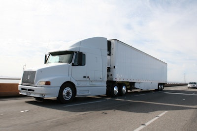 Aerodynamics can reduce a tractor-trailer’s drag coefficient and reduce fuel economy significantly, though not at speeds below 55 mph.