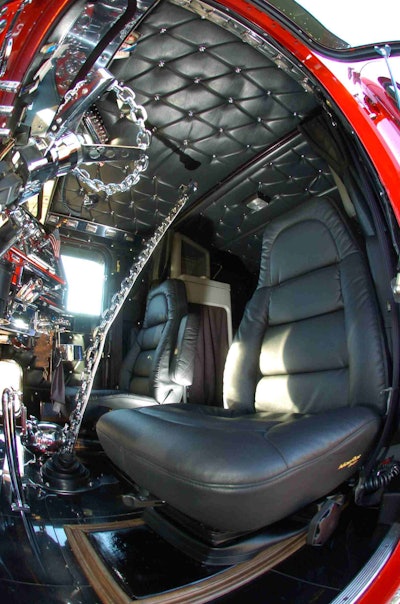 Interior E1352411269655