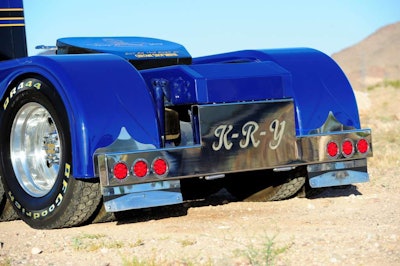 The bumper has a light-up cutout of Yeary’s initials. His name is also painted onto the frame rail and the fifth wheel cover.