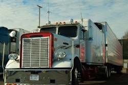 Melvin Davis’ custom 1988 Freightliner FLD