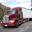 Though Kenworth considers the T660 its default fleet truck, the tractor features a compelling blend of conventional styling and aerodynamics that would please many an owner-operator. The aerodynamic design is aggressive enough to merit SmartWay certification by the U.S. Environmental Protection Agency.