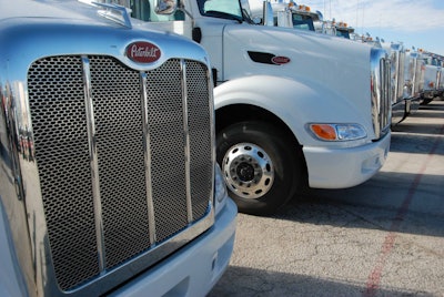 peterbilt dealer lot