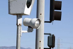 The new IIHS study concludes red light cameras are very effective in reducing accidents.