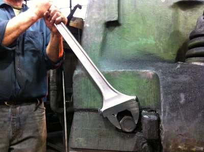 830 Adjustable Wrench