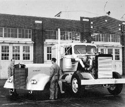 1959: Kenworth unveils tilt-forward hood for improved durability and weight reduction.