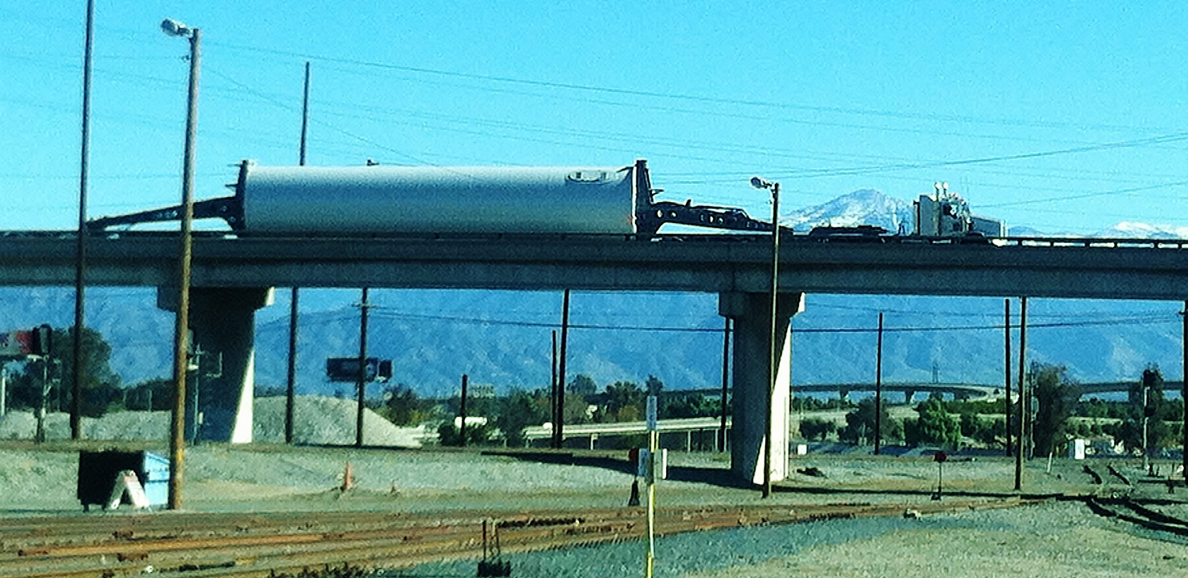 Pipe load shuts down bridge