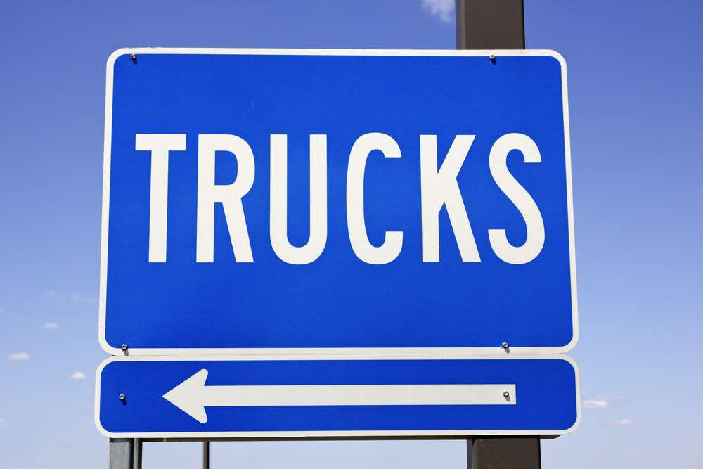 rest area trucks sign