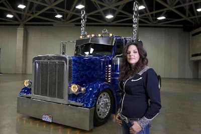 Trucker Model Teresa