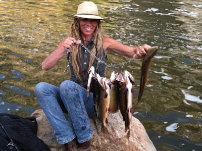 2424-Mama_fishing_2011[3]