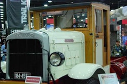 1928 Hendrickson 6×2