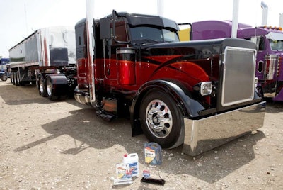 Jonathan Eilen’s 2007 Peterbilt 379 and 2013 Mac Trailer won Best of Show at the 2013 Shell Rotella SuperRigs competition held June 20-22.