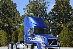 Volvo VNL w D13-DME 2