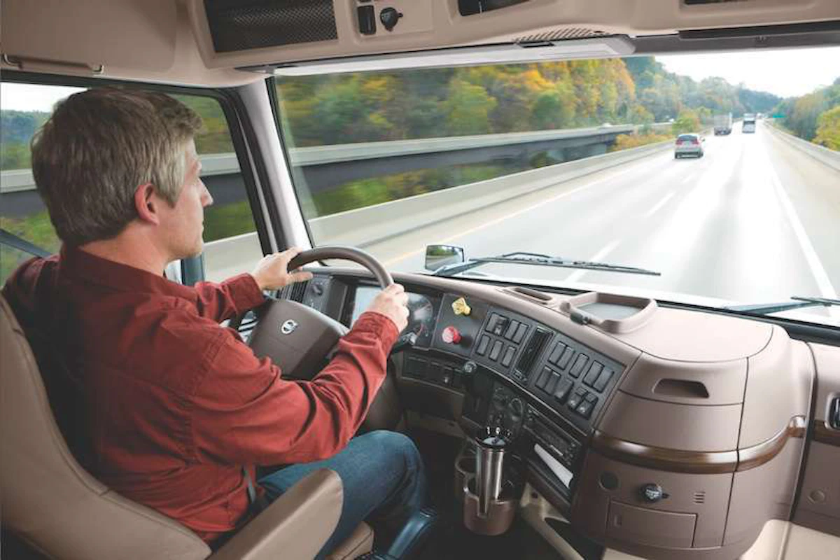 Automatic vs. manual transmissions – which do owner-ops prefer? - Vimarsana News