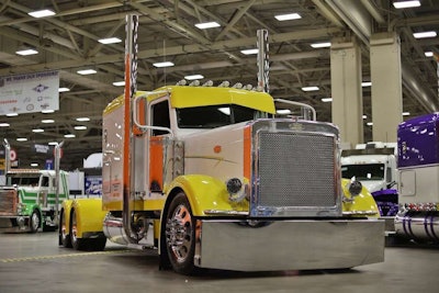 Josh Skidmore’s 2007 Peterbilt 379