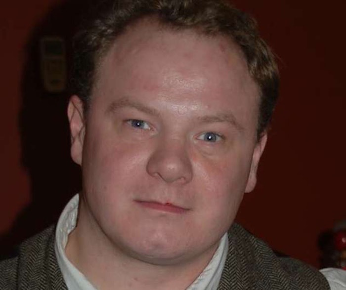 AdamMakowski crop