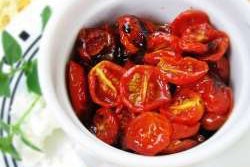 Tomatoes have a substance known as lycopene, an antioxidant that also fights inflammation in the brain and generally protects it.