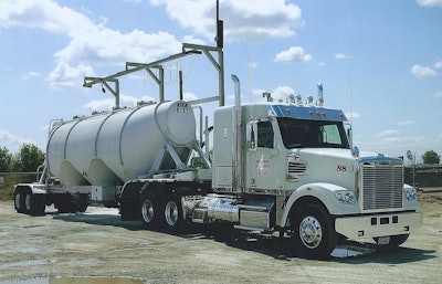 Apex operates 260 trucks and 335 trailers. They employ 205 drivers and contract with 85 owner-operators to keep the freight moving. Freightliner Class 8 trucks dominate the fleet, and the average truck is only 5 years old. Outside its core markets of California and Nevada, the company also delivers to customers in: Arizona, New Mexico and Utah.