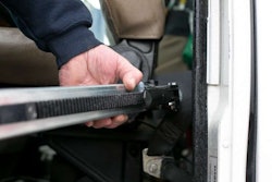 Kinedyne Retract-A-Bar Storability (800×533)