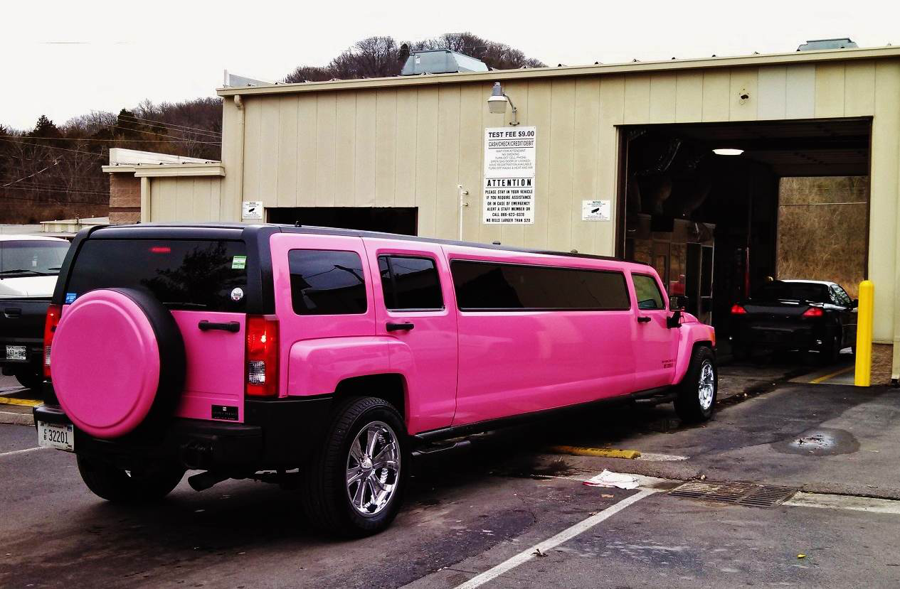 Hummer at the emissions station edit