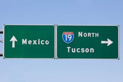 cross border mexico crossing arizona