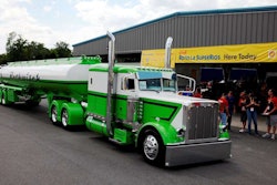 Bill Rethwisch’s 2013 Peterbilt 389 and matching Polar tanker