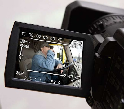 Video_Camera_Trucker-3