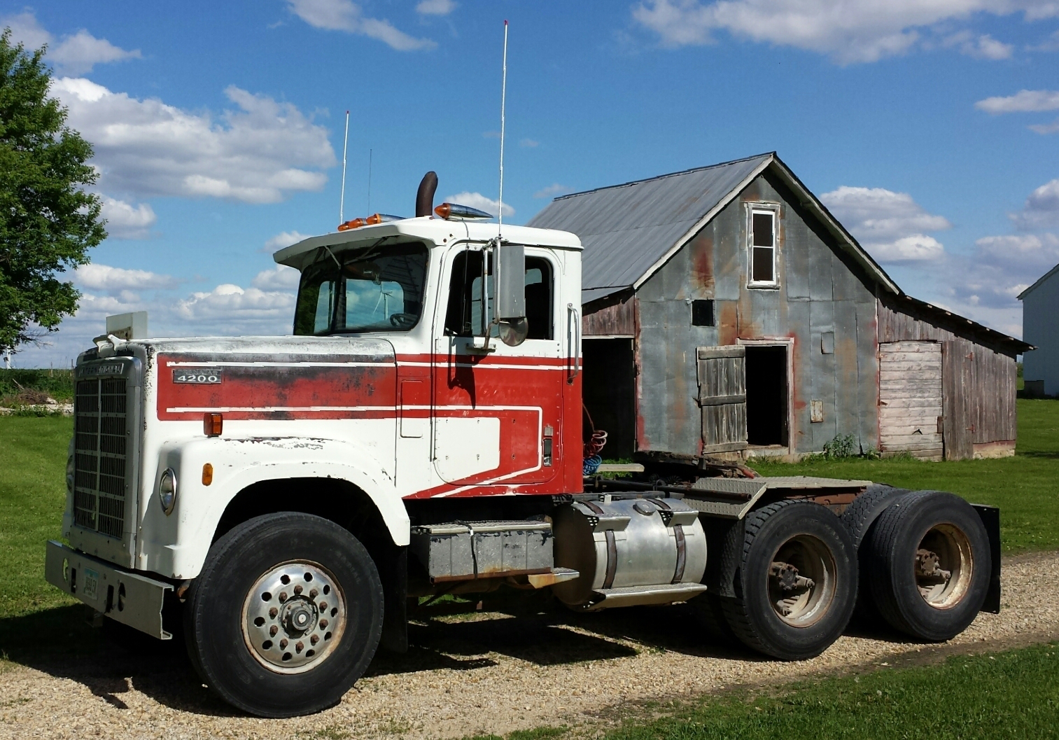 Kenny Hubka&rsquo;s 1977 International Transtar 4200