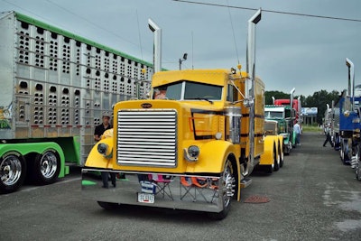 Ron Brubaker’s 1993 Peterbilt 379 won Best of Show in the Working Bobtail Category. His son won Best of Show in the Working Combo category.