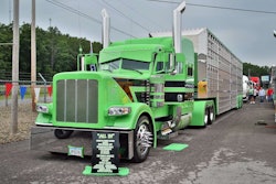 Dan Brubaker, son of the Working Combo victor Ron Brubaker, won Best of Show in the Working Combo category with his 2014 Pete 389 and matching livestock trailer.
