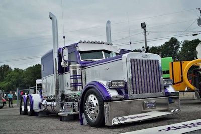 Austin Ashley’s 2007 Peterbilt 379
