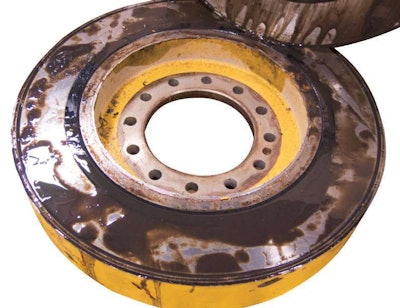 LeBarron concurs with Rutherford and Mallinson that a visual inspection does not fully indicate a damper’s operating abilities. This damper (pictured, above) contributed to a crankshaft failure. Pictured here with the cover removed to reveal the dark, thickened silicone that indicates it is beyond its effective service life, the damper came from an engine that had been rebuilt but the damper was not replaced. LeBarron notes that organizations training managers and techs may “brush over the topic” of the damper, “so it’s not in [techs’] processes to replace the damper, though if they would it could help lower warranty expense on rebuilds and generate greater customer satisfaction.” The deteriorated condition of this damper was a major factor in the failure of the crankshaft.