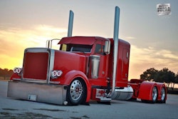 Mike Lemley’s 2000 Peterbilt 379 won Best of Show, Working Bobtail