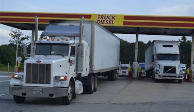 trucks-port fueling