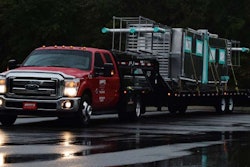 Jeff Ward's hotshot, in the rain