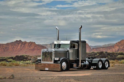 Travis Poulson’s 1998 Peterbilt 379 won Best of Show in the Limited-Mileage Bobtail category.