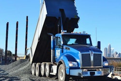 Blue Max KW T880 3 (800x613)